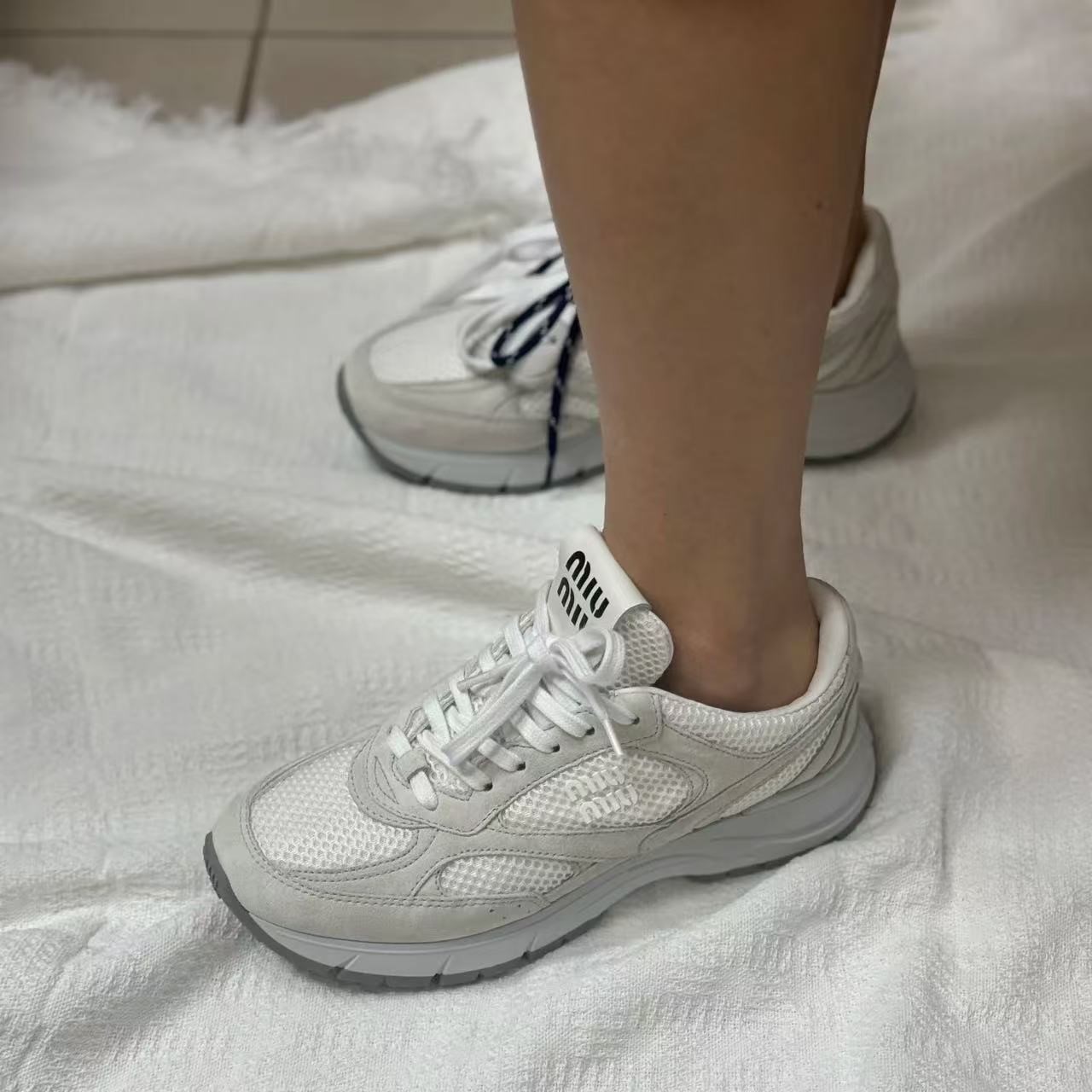 미우미우 25ss 운동화 스니커즈